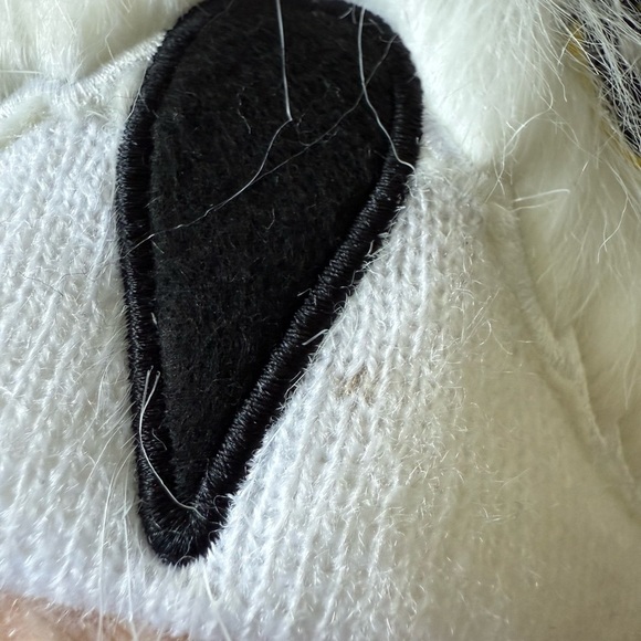 Harry Potter Griffindor Hedwig White Owl Plush Winter Hat with Ear Flaps OS - Picture 7 of 8